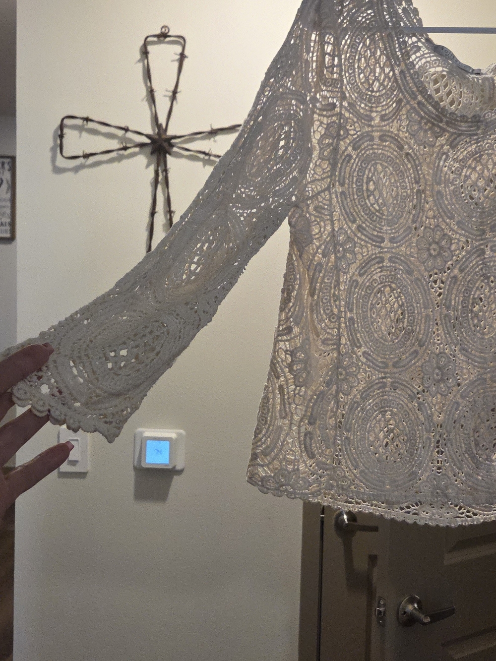 Solitaire Cream Crochet Lace Peasant Blouse